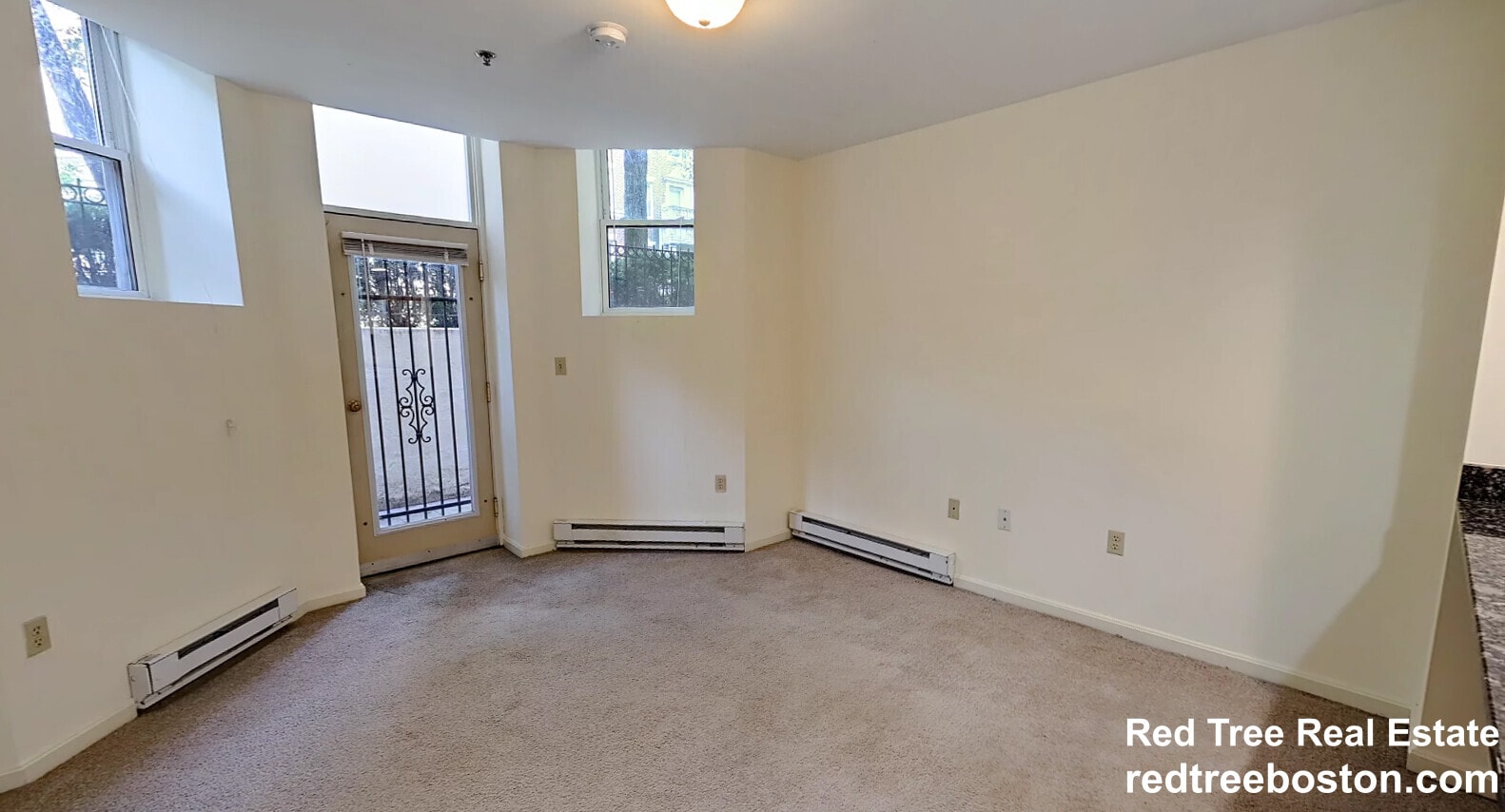 Building Photo - 24 Queensberry St