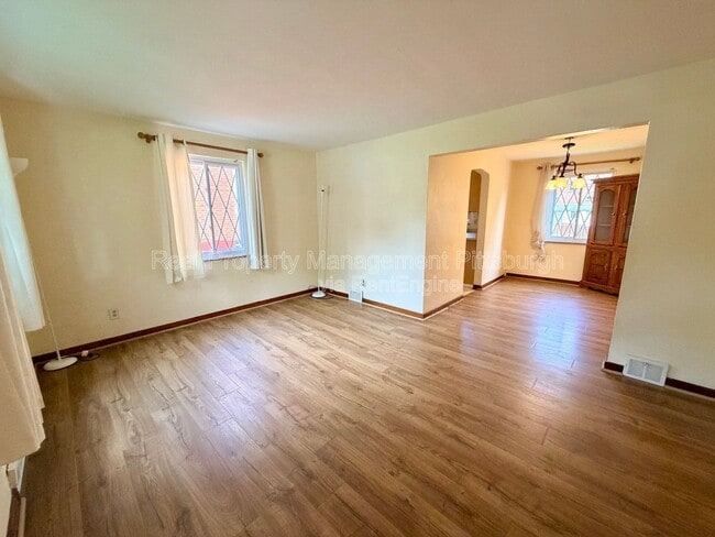 Building Photo - 1076 Thornwood Dr