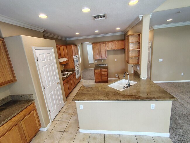 Building Photo - 13606 Brook Way