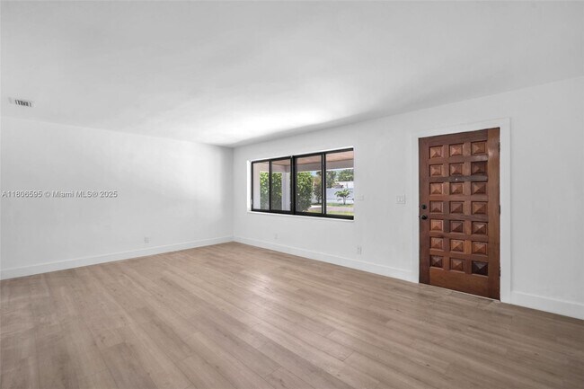 Building Photo - 3980 SW 121st Ave