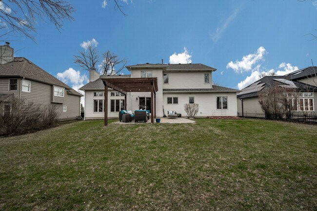 Building Photo - 2805 Clara Ave
