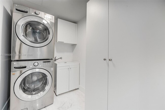 Building Photo - 3301 NE 183rd St