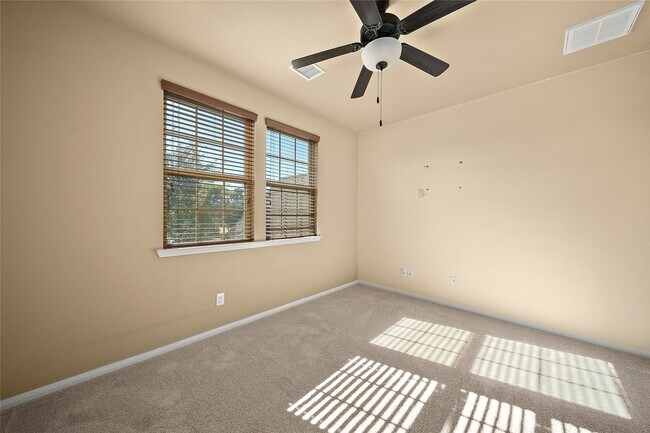 Building Photo - 5203 Heather Meadow Ln