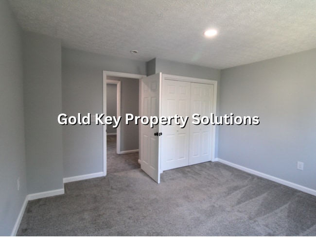 Building Photo - Beautifully Updated 3 BR 2 BA House in Alexandria (NO SECTION 8)