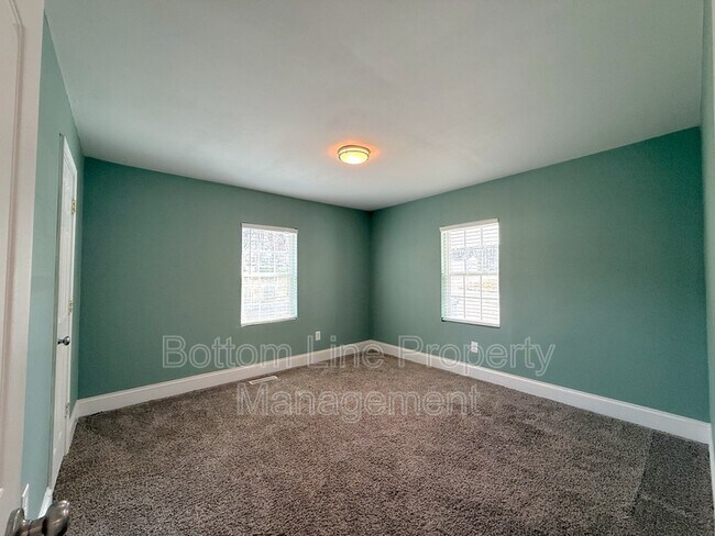 Building Photo - 1215 Milton Ave