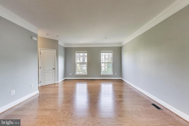 Building Photo - 12804 Short Hills Dr