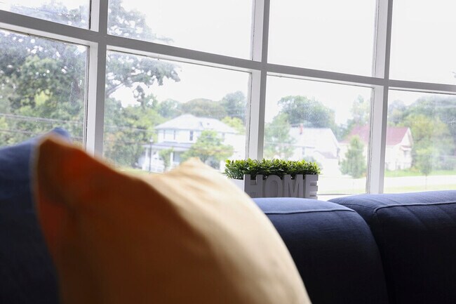 Building Photo - 6006 Queens Chapel Rd