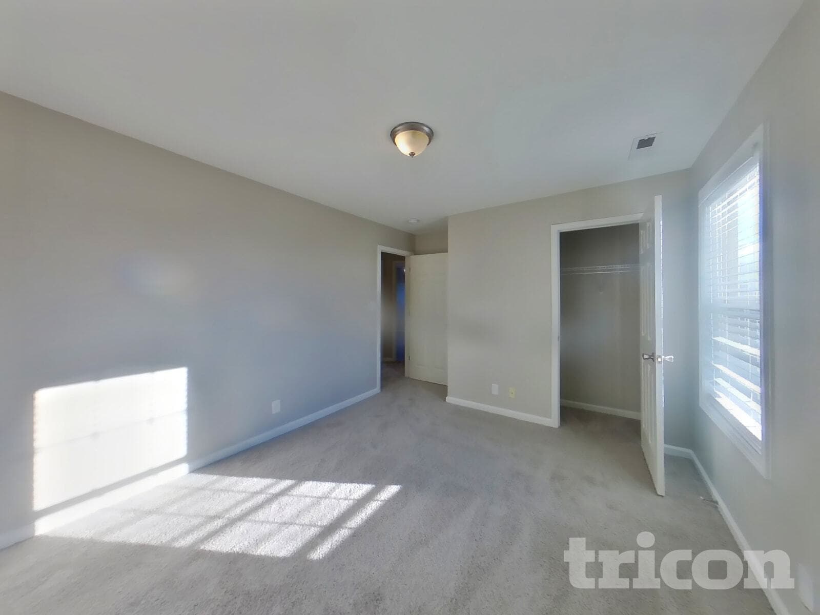 Building Photo - 1908 Sherman Court