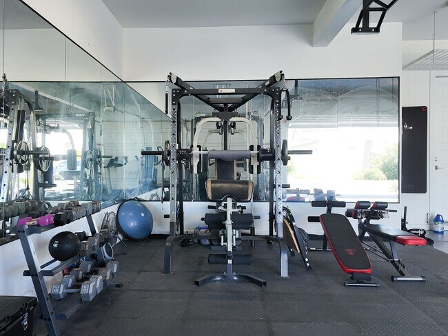 Building Photo - Exquisite Luxury Rental in Prestigious Gated Tule Springs Community