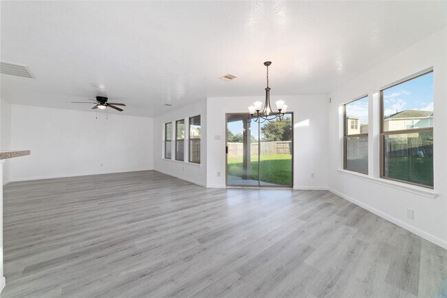 Building Photo - 18703 Clover Nut Ct