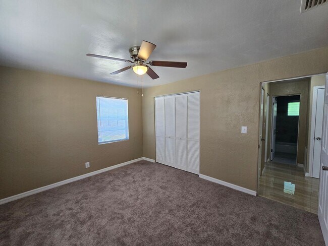 Building Photo - Updated 2-bedroom, 1-bathroom home