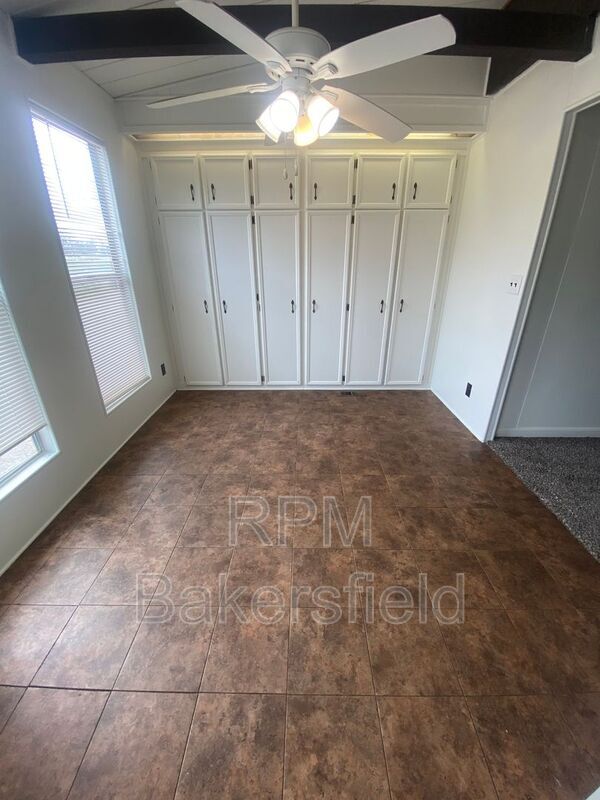 Building Photo - 12604 Ashe Rd