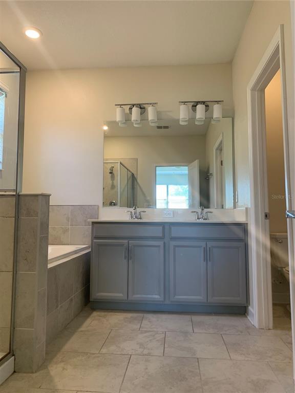 Building Photo - 1230 Sandwedge St