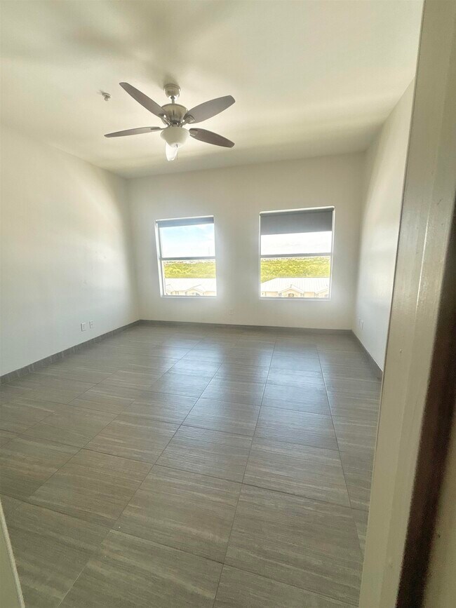 Building Photo - 502 Shiloh Dr