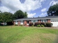 Building Photo - 839 Malibu Dr
