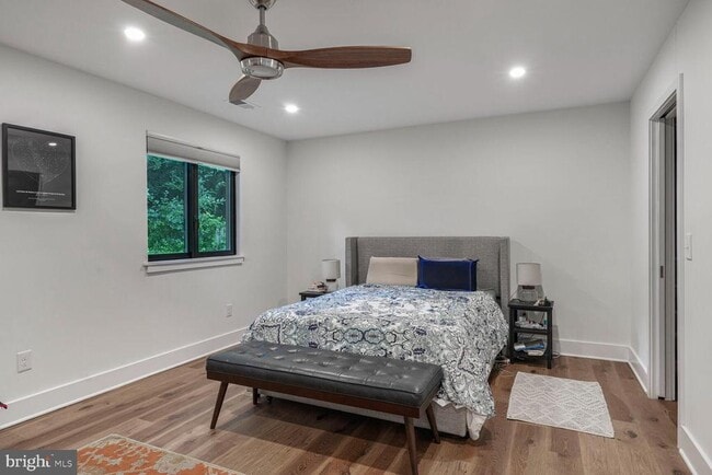 Building Photo - 3610 Terrace Dr