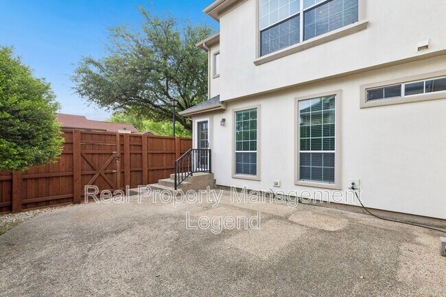 Building Photo - 4097 Oberlin Way