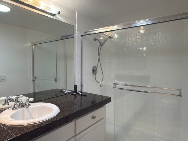 Building Photo - 3978 Camino Lindo
