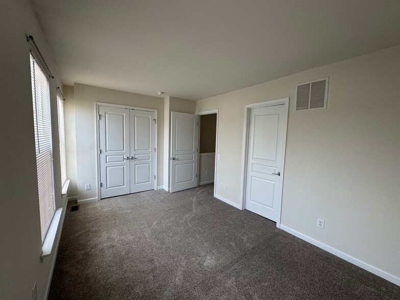 Bedroom 1 - 1540 Artisan Ct