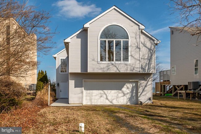 Building Photo - 3563 Narragansett Ave