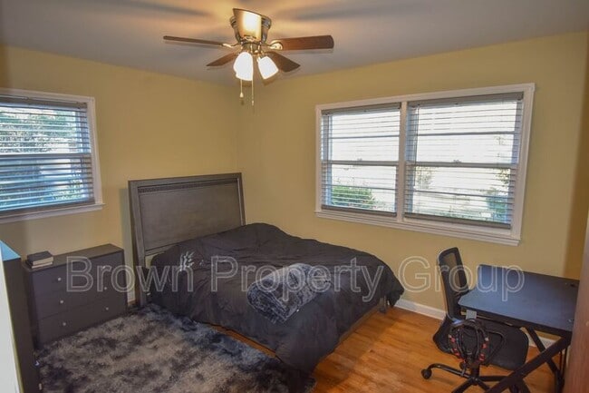 Building Photo - 1 Lee Ct