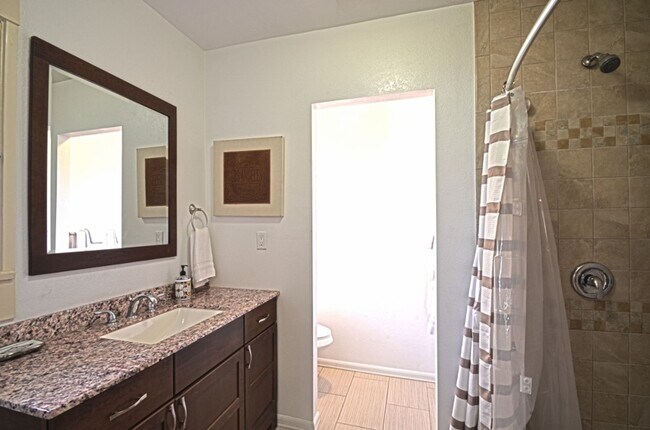 Building Photo - Beautifully Renovated Craftsman with Private Yard & Guest Suite in Prime Bankers Hill