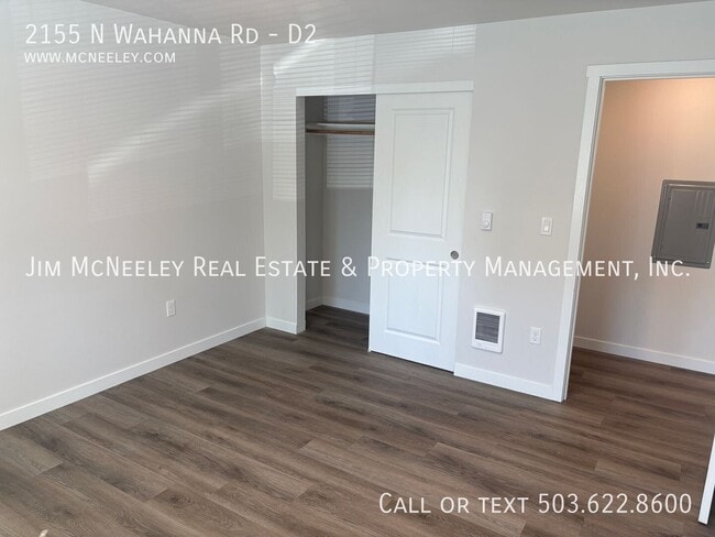Building Photo - 2155 N Wahanna Rd