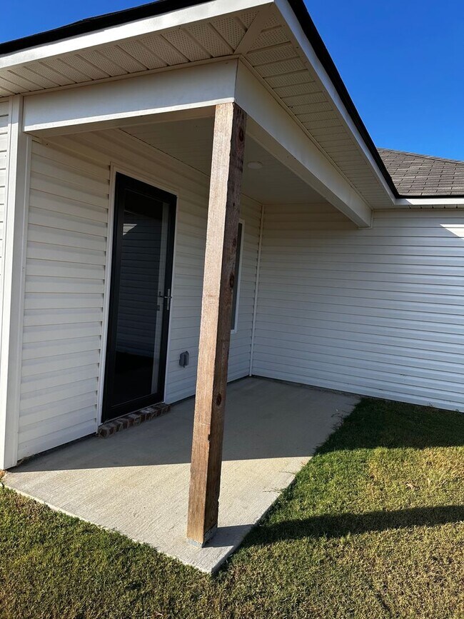Building Photo - 2025 New Build Home for Rent!