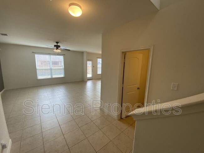 Building Photo - 6181 Daisy Way