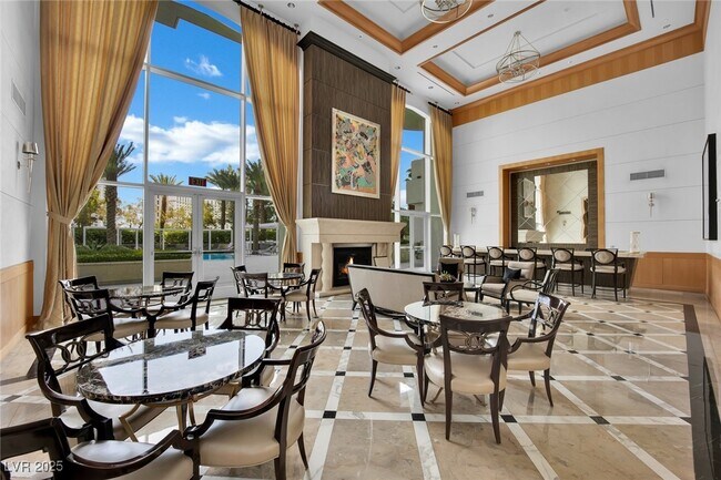 Building Photo - 2777 Paradise Rd