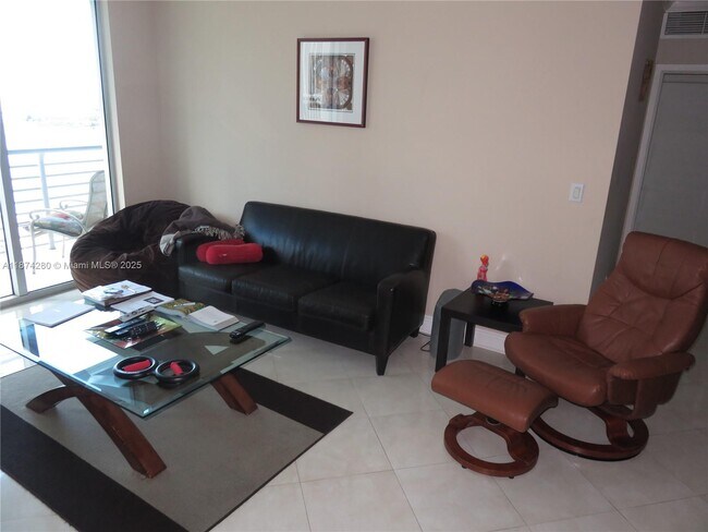 Building Photo - 335 S Biscayne Blvd