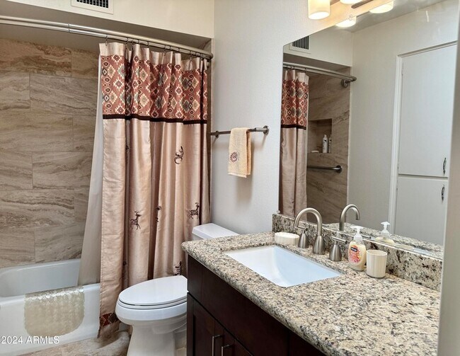 Building Photo - 4800 N 68th St