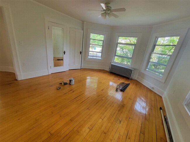 Building Photo - 142 N Columbus Ave