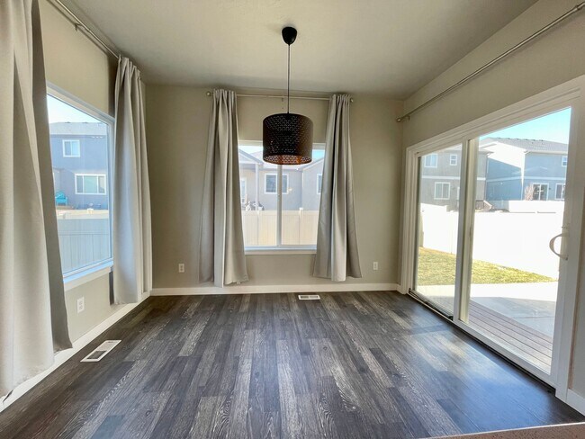 Building Photo - 12038 El Capitan Ln