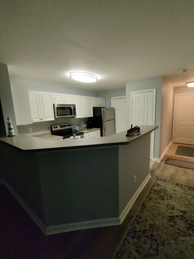 Building Photo - Westbury Estates #316