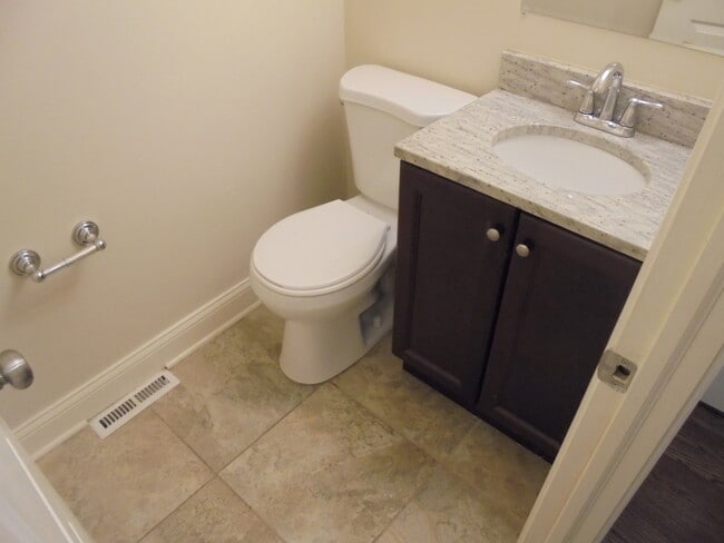 Building Photo - 1085 Hecker Dr