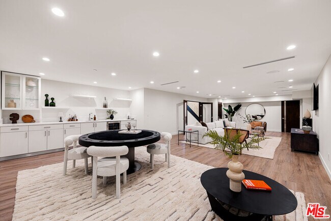 Building Photo - 3116 Elvido Dr