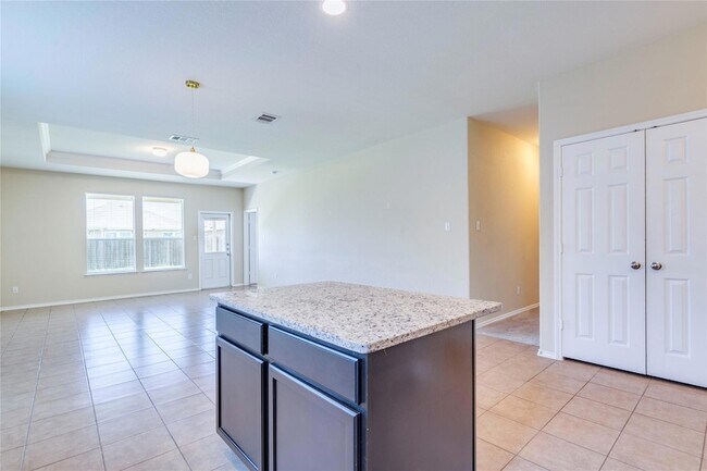 Building Photo - 141 Marcheeta Way