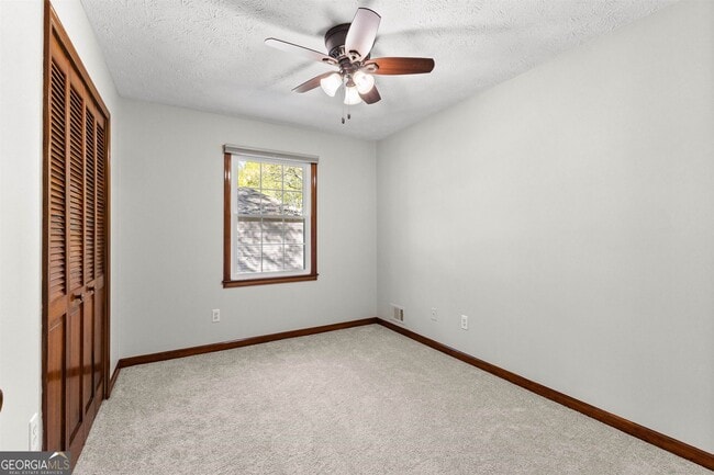 Building Photo - 102 Bluegill Trce