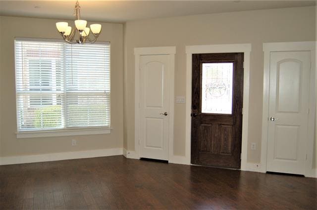 Building Photo - 213 Lily Ln