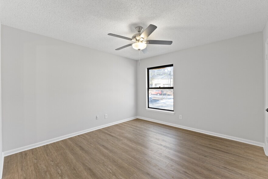 Building Photo - 3887 Moran Way