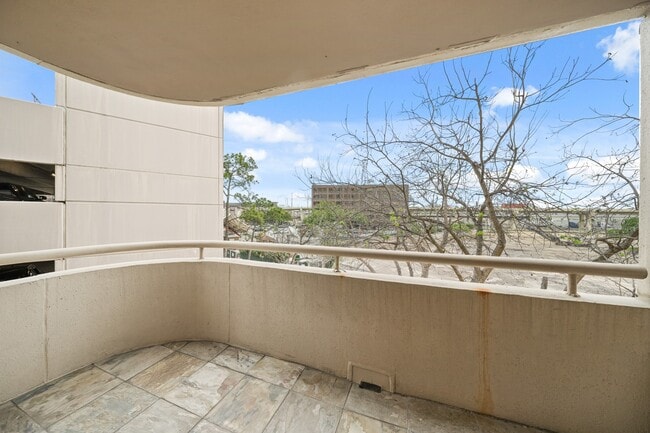 Building Photo - 3525 Sage Rd