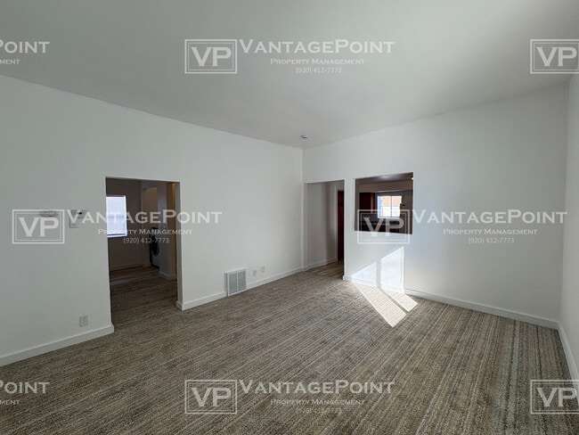 Building Photo - 2106 Thomas St