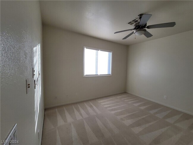 Building Photo - 7728 Villa De La Paz Ave