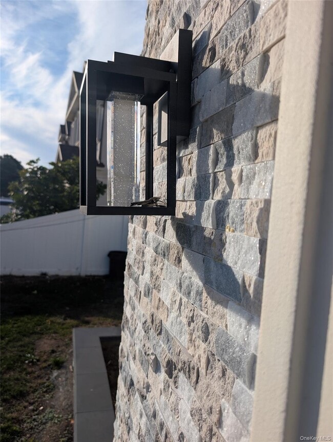 Building Photo - 22 Murray Rd