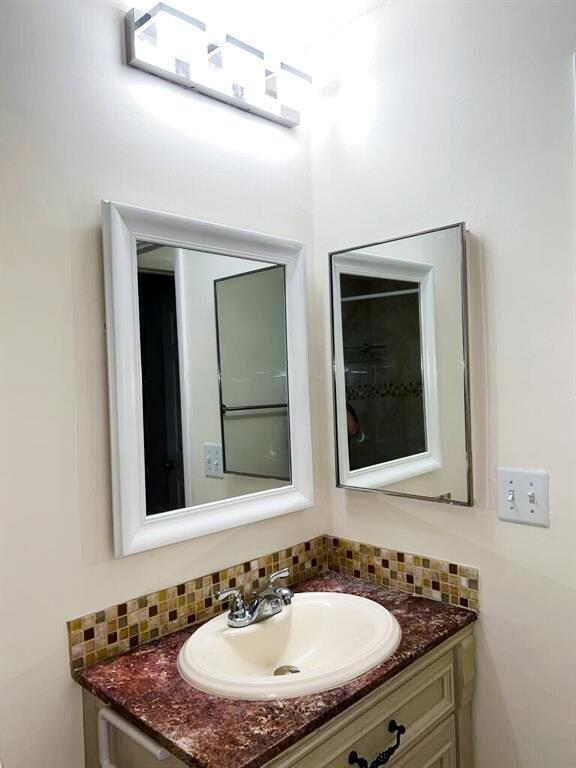 Building Photo - 3094 Bermwood Ln