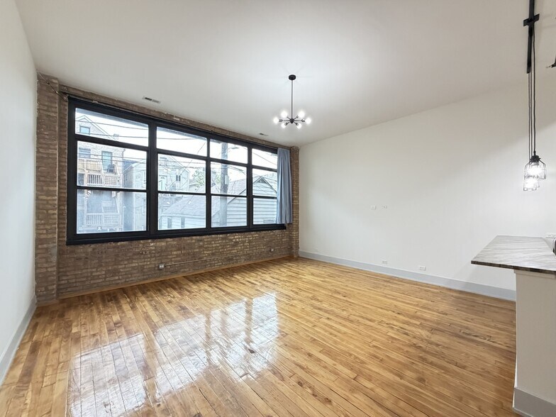 Building Photo - 1432 W 21st St