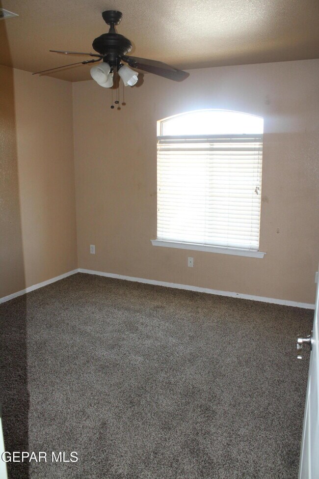Building Photo - 4056 Tibuni Pl
