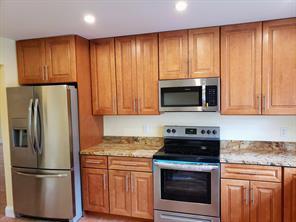 Building Photo - 9131 Pine Springs Dr