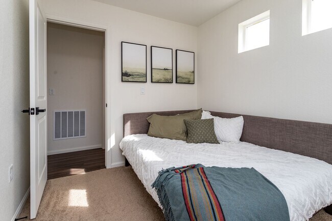 Building Photo - Stylish Three-Level Home in Banning Lewis Ranch!!